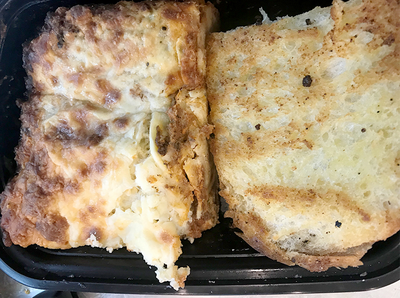 Lasagna-and-garlic-bread